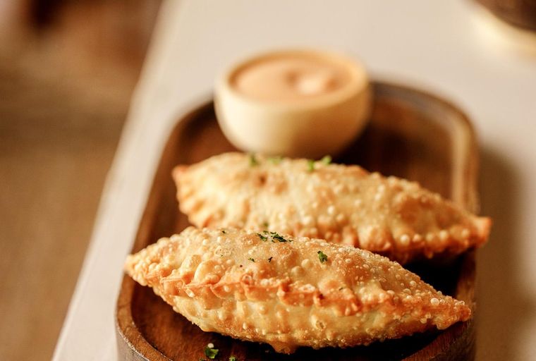 Duo de Empanadas de Pollo